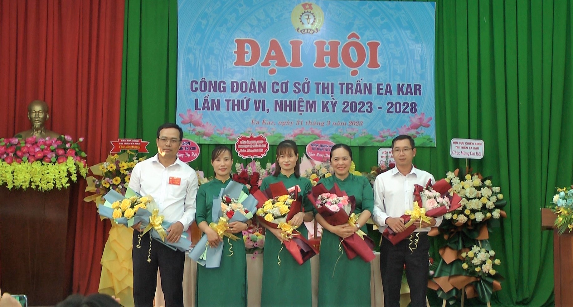 tặng quà thành viên củ 